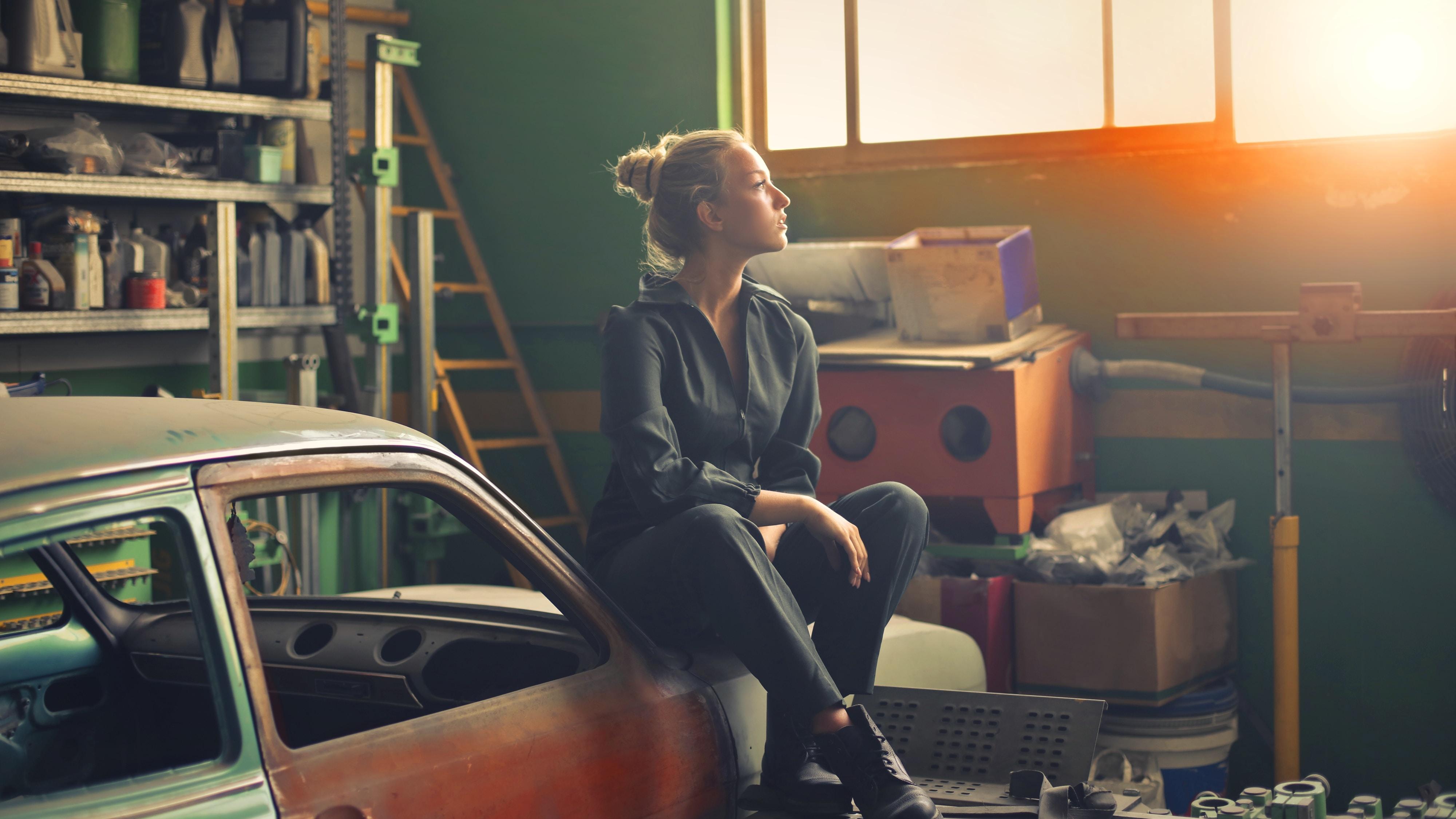 Revitalize Your Garage: Turn it into a Dream Mancave or Craft Room!