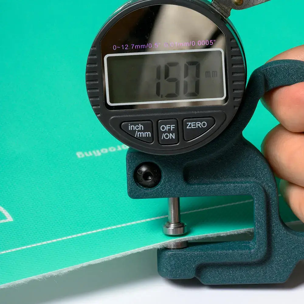 SPRITESHIELD Heavy Duty Temporary Floor Protection Thickness Close Up Image03